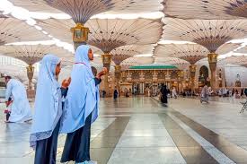 * pasport antarabangsa sahlaku 6 bulan ke atas dan masih ada tidak kurang dari 4 muka surat. Arab Saudi Tangguhkan Sementara Visa Umrah Dan Wisata Karena Virus Corona Halaman All Kompas Com