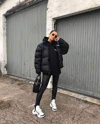 53 Best Streetwear Outfits For Men Women In 2021 Cold Outfits Winter Outfits Winter Fashion Outfits