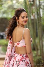 Shanvi srivastava news pyar mein padipoyane in first shooting schedule producer k k radha mohan, who earlier produced films like 'emaindi eevela' and 'adhinetha' is coming out with his latest movie 'pyar mein padipoyane' on his banner sri satyasai arts banner. Shanvi Srivastava At Athade Srimannarayana Press Meet Hd Photo Gallery
