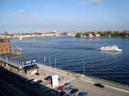 La fama de estocolmo como una capital misteriosa de imponente arquitectura, cubierta de nieve, con pálidos atardeceres y noches de penumbra solo es cierta en parte. Estocolmo Suecia Picture Of Stockholm Stockholm County Tripadvisor