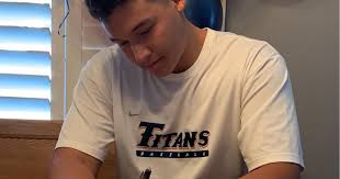 Early signing day: Pitcher Anthony Joya of Banning fulfills dream by  signing with Cal State Fullerton
