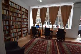 Depunerea documentelor se face la sefiul flls din strada pitar moș, nr. Biblioteca De Limbi StrÄƒine Elena VÄƒcÄƒrescu Biblioteca MetropolitanÄƒ BucureÈ™ti