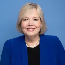 Kim Burson's Instagram, Twitter & Facebook