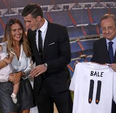 Alba violet and gareth bale *_ Reals Rekordtransfer Gareth Bale Ist Ein Koniglicher Bilder Fotos Welt