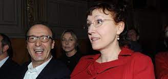 We did not find results for: Nicoletta Braschi Moglie Roberto Benigni Mi Piacerebbe Fare Una Commedia