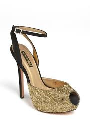 Beautiful Black And Gold High Heels Benjamin Adams Zaragoza Sandal Nordstrom Heels Fabulous Shoes Shoe Lover