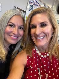 Laura Candelaria's Instagram, Twitter & Facebook