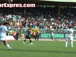 #kocaelisporsevgisinipaylaşalım, #şampiyonkocaelispor, kocaelispor, kocaelispor plakayı yazsaydı sakaryaspor zaten değiştirecekmiş. Plaka Olmasin Diye Kendi Kalesine Atti Dailymotion Video