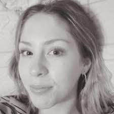 Laura Haswell's Instagram, Twitter & Facebook