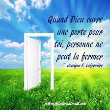 Quand Dieu Ouvre Une Porte Pour Toi Personne Ne Peut La Fermer Home Decor Decals Home Decor Decor