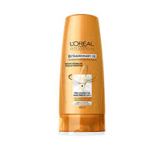 Both oils condition your hair, penetrate your strands, add shine and luster, promotes hair growth, and improve scalp health. Hair Expertise Extraordinary Oil Fine Coconut Oil Conditioner 385 Ml L Oreal Paris Regular Jean Coutu