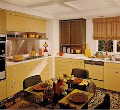 1970s Kitchen Design One Harvest Gold Kitchen Decorated In 6 Distinct 70s Styles Retro Home Decor 70s Home Decor Retro Home