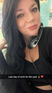 Danielle Gideon's Instagram, Twitter & Facebook