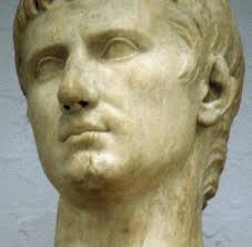His reign followed the republic, which had been destroyed by the dictatorship of julius caesar. Archaologie Kaiser Augustus Wohnte Gar Nicht Bescheiden Welt