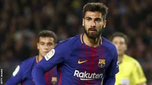Yerry mina is officially an fc barcelona player, and saturday 13 january 2018 is a day he will be remembering for a very long. Transfer News Everton Sign Barcelona S Yerry Mina And Andre Gomes Bbc Sport