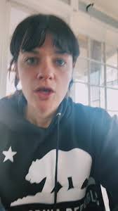 That bitch. #vocalhealth #vocalwarmups @Kimberly Kelly