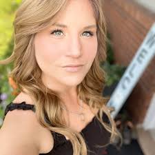 Thank you to the lovely Justin and Hailey Bieber for stopping by! We hope  you enjoy our Madcat espresso ☕️ @haileybieber @lilbieber #monigramcoffee