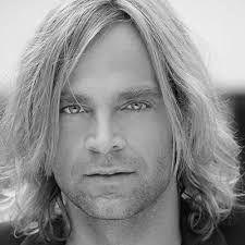 400×400-tim-wilhelm-c-tim-wilhelm-buchbinder-wanninger–besetzung-deutsches-theater-muenchen 