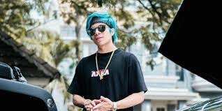 The gen halilintar family joined the entertainment industry by publishing books about their journey around the world, making vlogs and recording songs. Atta Halilintar The Story Of The Struggle Of Billionaires Who Are Youtubers Not In Vain Steemit