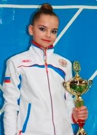 Арина аверина российская художественная гимнастка, член сборной команды россии дата публикации: Arina Averina Biografiya Personbio Com Biografii Foto Citaty