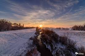 A napforduló (latinul solstitium (sol+stare)) csillagászati kifejezés, mellyel a napnak a föld egyenlítőjéhez való helyzetét fejezzük ki. Idokep Ma Ejjel 23 Ora 22 Perckor Lesz A Teli Napfordulo Szombattol Mar Hosszabbodnak A Nappalok Https Www Idokep Hu Hirek Szombattol Hosszabbodnak A Nappalok Sziklai Roland Fotoja Koszonjuk Facebook