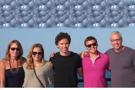 Drew pinsky was unmasked and. Meet Drew Pinsky S Children He Had With His Wife Susan Pinsky Ecelebritymirror