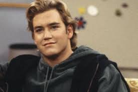 Who do you think this is about ? 🏝️ : r/Fauxmoi