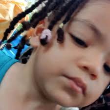 Un año entero de crecimiento, limites y aceptación. Que sigan lloviendo  trabajos, amistades y emociones nuevas. , Me propongo a seguir  conociéndome, descubrir nuevos lugares y en ser feliz., Gracias a ...