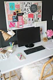 Ideas To Decorate Your Office Desk Home Office Decor Office Inspiration Desk Inspiration