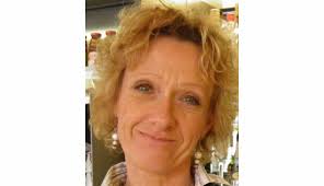 Brigitte MARTIN, 51 ans, commerçante, Dommartin-lès-Cuiseaux. Je fais avant  tout du social