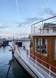 Kiel Am Wasser Eine Radtour Und Die Kiellinie Am Morgen In 2020 Radtour Ausflug Reisen Deutschland