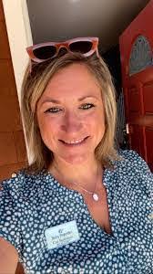 Amber Coutts's Instagram, Twitter & Facebook