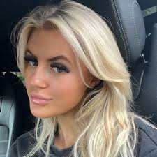 Keira Wells (@keirawellss)