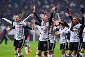 Beşiktaş kadın futbol takımı, kenyalı golcü esse akida ile anlaşmaya vardığını açıkladı. Besiktas Kadin Futbol Takimi Na Sevgi Seli