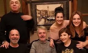 Uğur yücel isimli sanatçının kariyerini keşfet. Ugur Yucel Biyografya