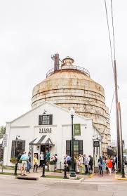 Insider Tips For Visiting Magnolia Table And Magnolia Silos Waco Tx Waco Magnolia Travel Usa