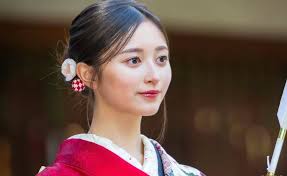 和ちゃんも首ンセスで綺麗やし、顔もちっちゃいのなに⁉︎笑 #井上和 乃木坂46