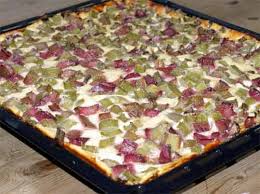 Rhabarberkuchen mit quark und streuseln. Rezept Rhabarberkuchen Mit Quark Vom Blech