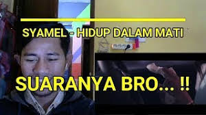 Lakaran lukisan tak berwajah merontaku di dalam kesunyian tak rela kumengejar cinta yang hampir kelam sendiriku di sini pilu, ooh angin bawalah aku pergi pergi dari kesakitan ini tak mampu kumenahan peritnya. Hidup Dalam Mati Mp3 Download 320kbps
