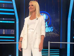 Η μαρία μπεκατώρου και οαντώνης αλεβιζόπουλος είναι από τα πιο αγαπημένα ζευγάρια της εγχώριας showbiz. H Maria Mpekatwroy Einai H Kalyterh Noikokyra Ti Mageirepse