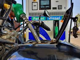 Petrol diesel price in last one year | 10 years petrol diesel diesel trend chart. Petrol Price In Pune At Rs 93 Petrol Price Highest In Pune Since 2013 Pune News Times Of India
