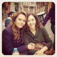 Onu asi'de murat yıldırım'ın, reis'te mehmet akif alakurt'un, karadayı'da kenan i̇mirzalıoğlu'nun kardeşi rolünde izledik. Karadayi With Elif Sonmez Bi Varmis Bi Yokmus Gibi As If It Was As If There Was No Facebook