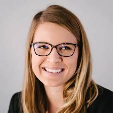 Chelsey Hendrickson's Instagram, Twitter & Facebook