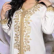 l image contient peut etre une personne ou plus moroccan fashion moroccan caftan fashion