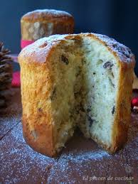 Panettone De Nueces Y Trozos De Chocolate Dulces Navidenos Pan De Dulce Postres Navidenos