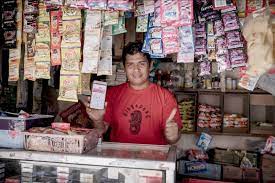 Membuka toko kelontong adalah contoh usaha dibidang. Perang Bisnis Startup Di Warung Kelontong