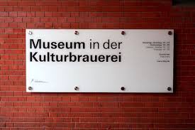Konformität, strikte vorschriften und starre regeln sind bei unserem internationalen und dynamischen kunden längst geschichte. Die Mauer Bleibt Weg Berlin Deutschland The Link Stadt Land Architektur
