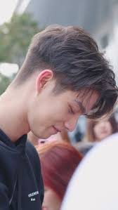 Pin Oleh Dipa Di Bright Vachirawit Gaya Rambut Pria Undercut Gaya Rambut Pria Potongan Rambut Pria
