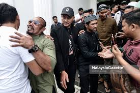 Jika ini kurang cocok silahkan pilih hasil yang ada dibawah ini. Yusuf Azmi Ppim Biodata