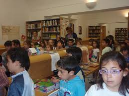 Biblioteca "Sotomayor y Terrazas": abril 2011